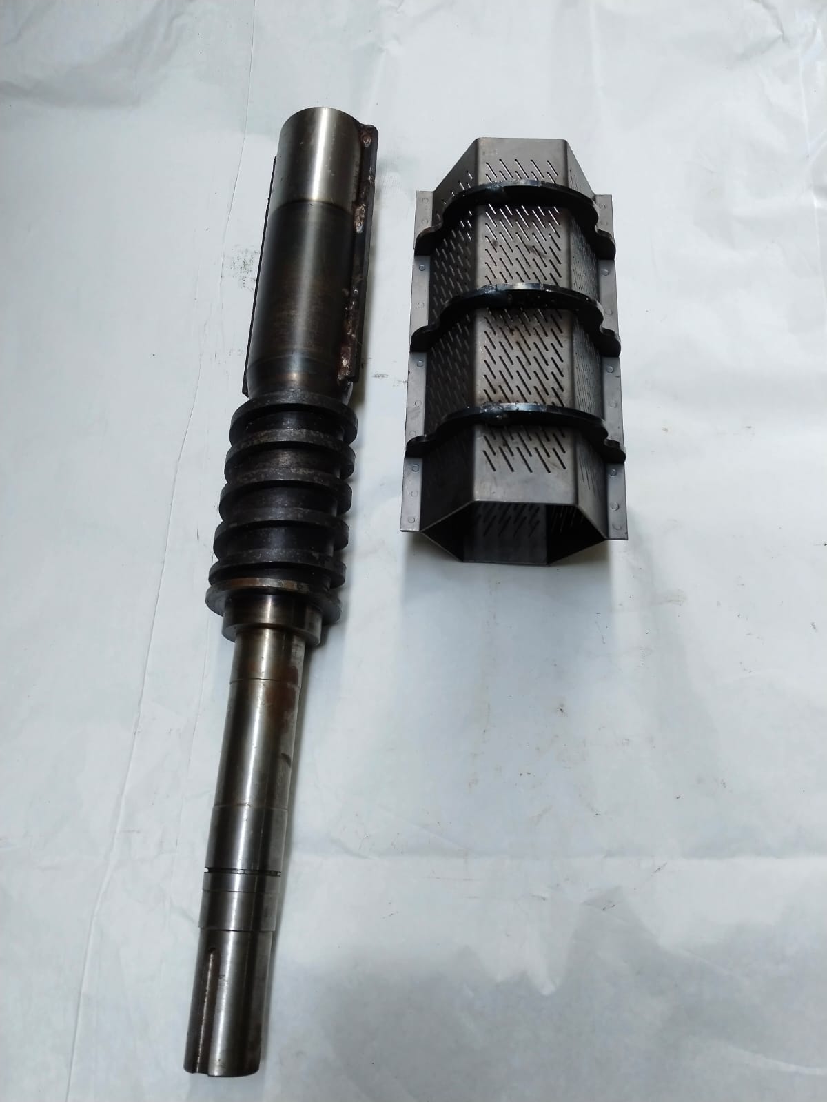 6N70 Shaft With Screen